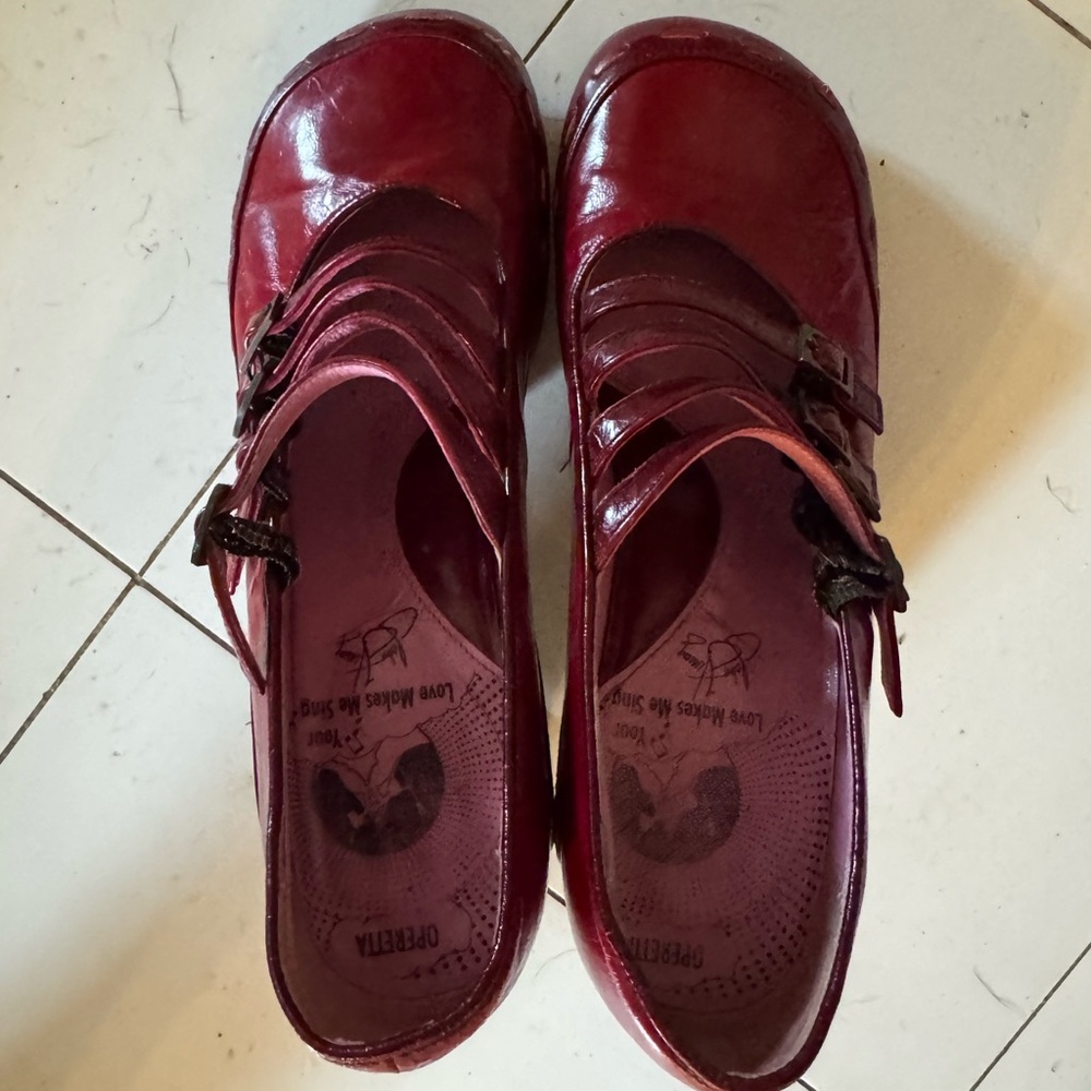 John Fluevog Burgundy Heels